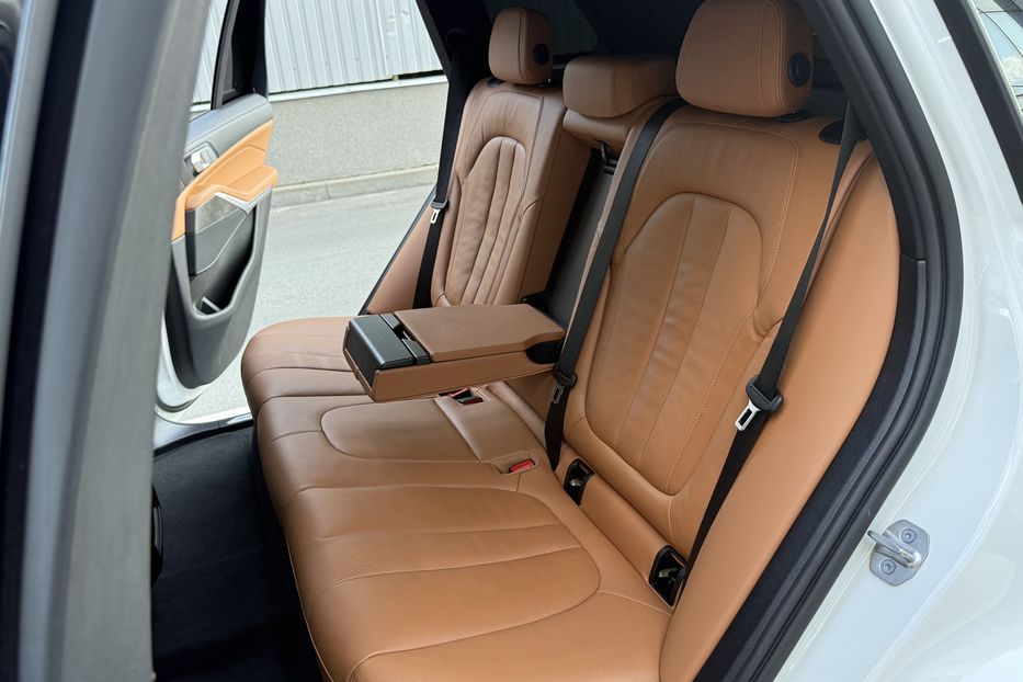 Продам BMW X5 40i Steptronic xDrive 2021 года в Киеве