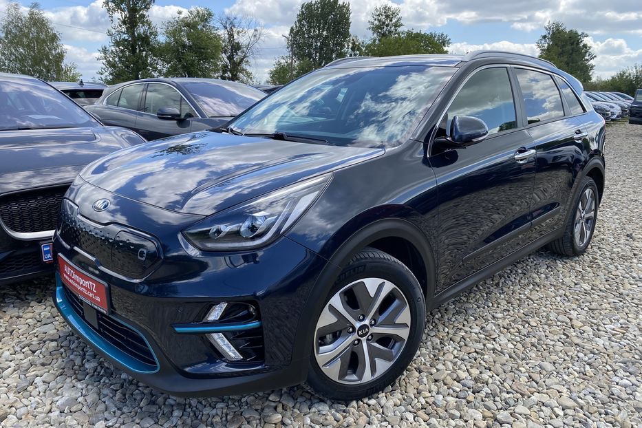 Продам Kia Niro 64 кВт Макс. комплектація 2020 года в Львове