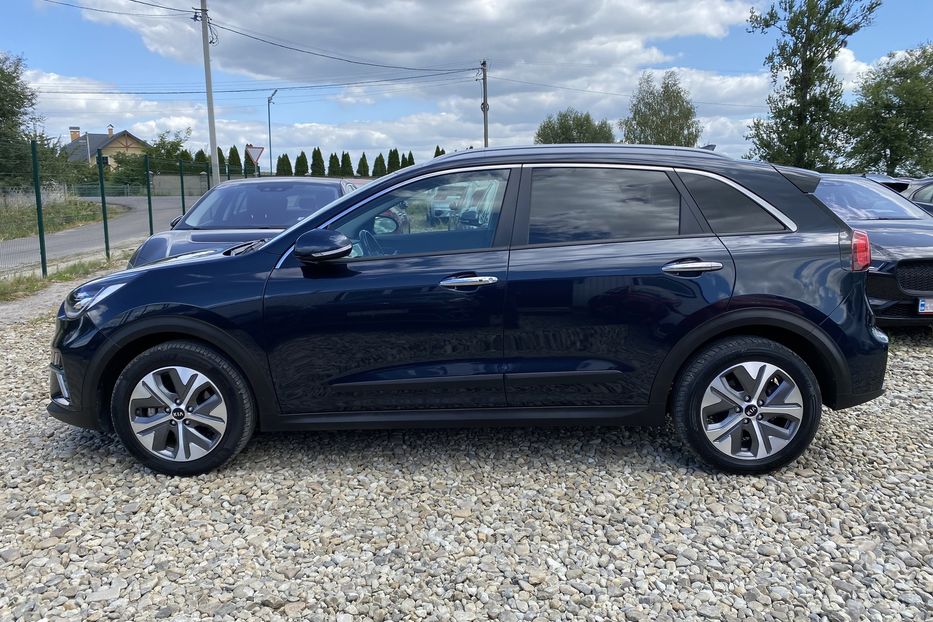 Продам Kia Niro 64 кВт Макс. комплектація 2020 года в Львове