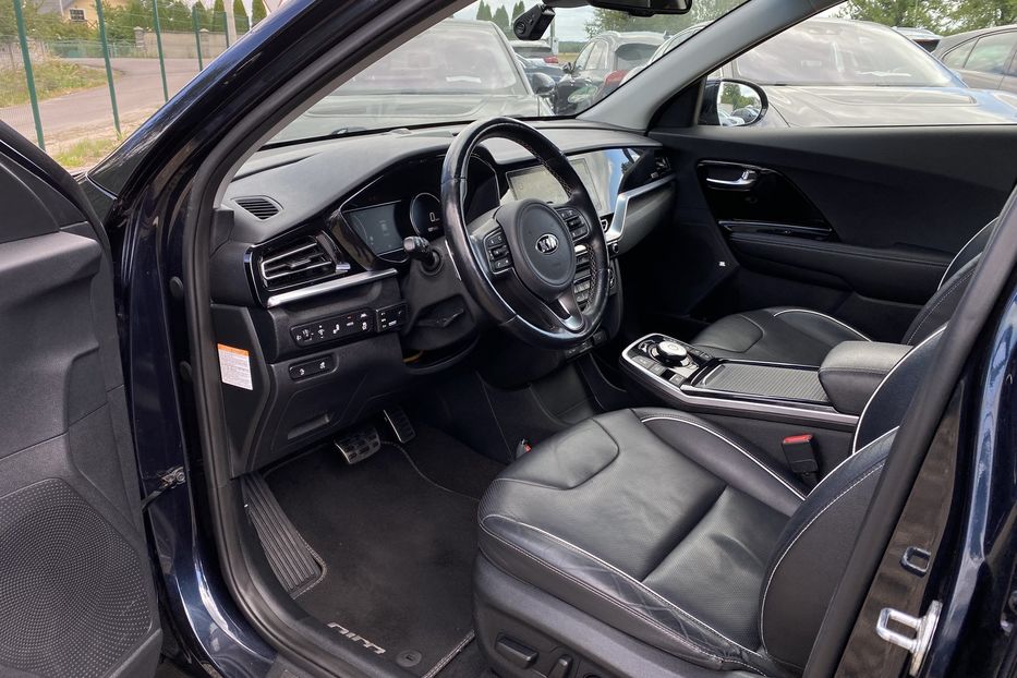 Продам Kia Niro 64 кВт Макс. комплектація 2020 года в Львове