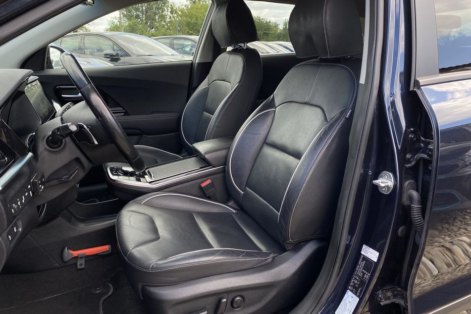 Продам Kia Niro 64 кВт Макс. комплектація 2020 года в Львове