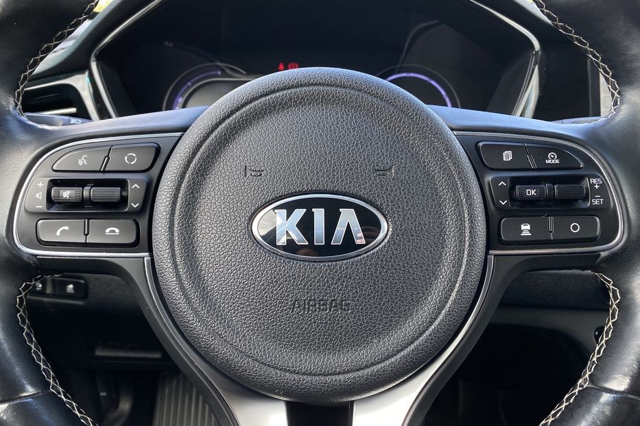 Продам Kia Niro 64 кВт Макс. комплектація 2020 года в Львове