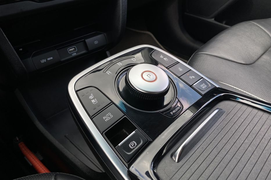 Продам Kia Niro 64 кВт Макс. комплектація 2020 года в Львове