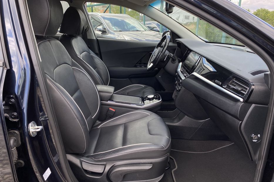 Продам Kia Niro 64 кВт Макс. комплектація 2020 года в Львове