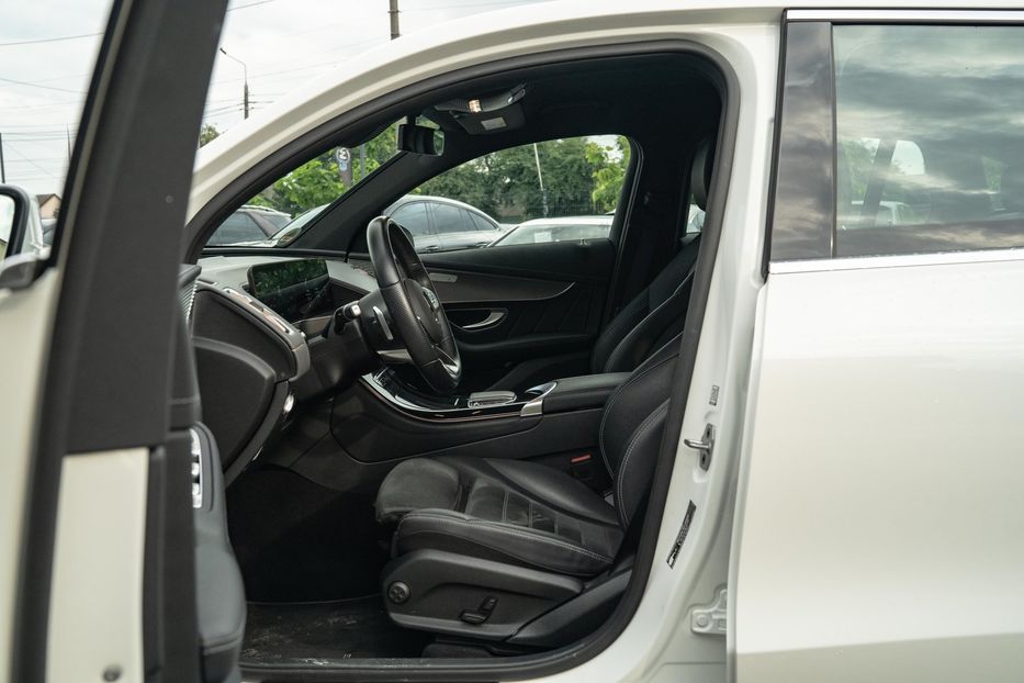 Продам Mercedes-Benz EQC 400 4Matic 2021 года в Черновцах