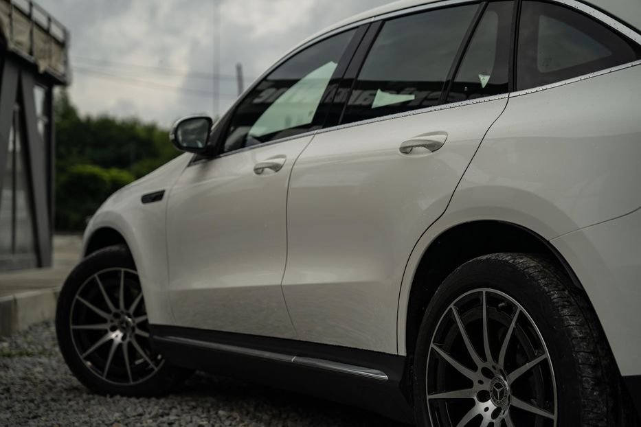 Продам Mercedes-Benz EQC 400 4Matic 2021 года в Черновцах