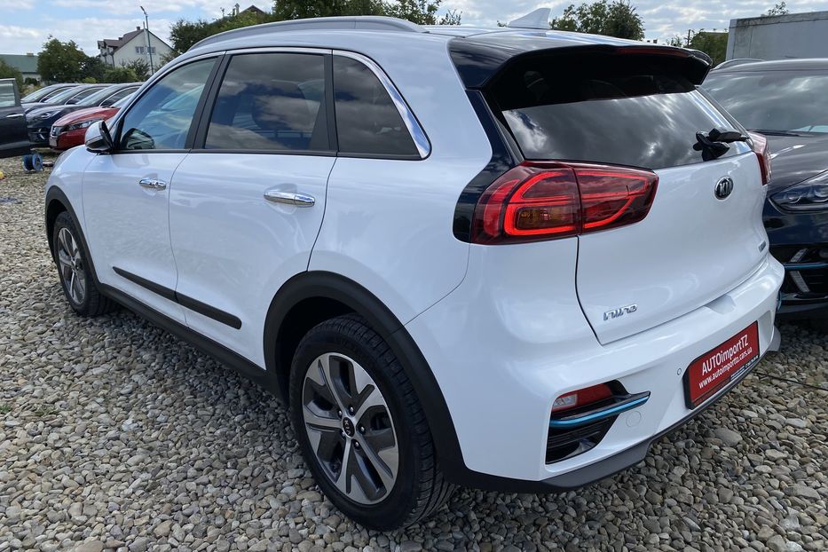 Продам Kia Niro 64 кВт Макс. ЗАРЕЗЕРВОВАНО 2021 года в Львове