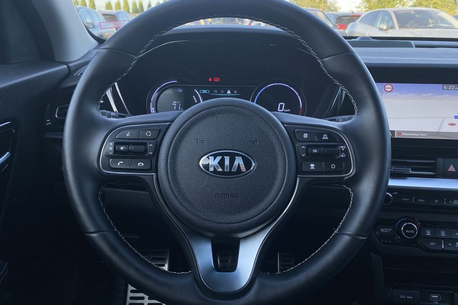 Продам Kia Niro 64 кВт Макс. ЗАРЕЗЕРВОВАНО 2021 года в Львове