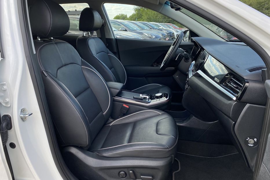 Продам Kia Niro 64 кВт Макс. ЗАРЕЗЕРВОВАНО 2021 года в Львове