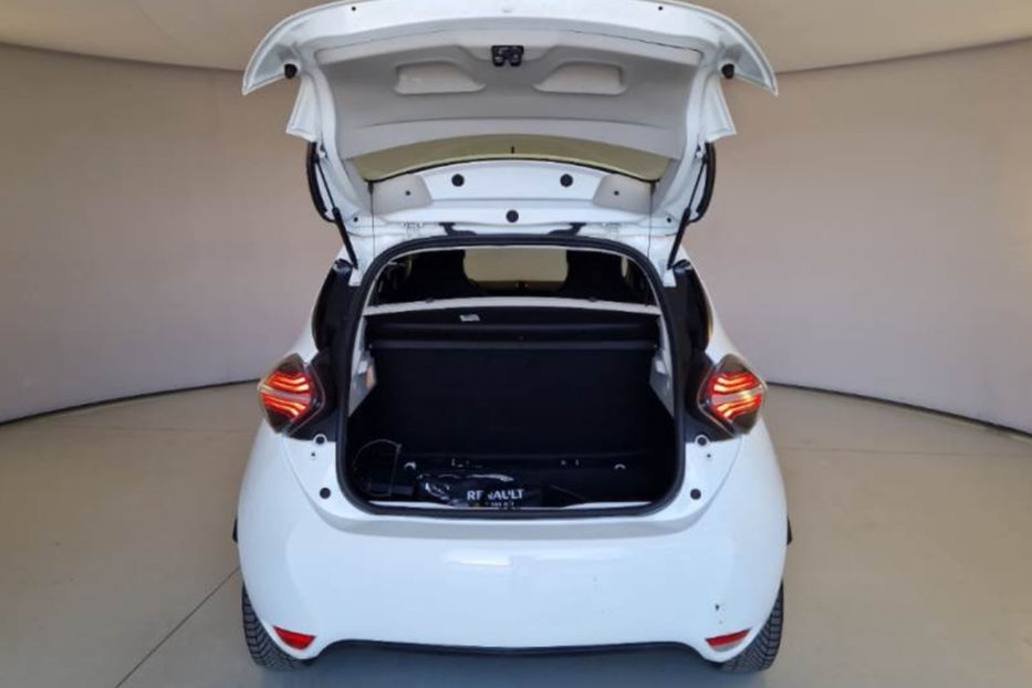 Продам Renault Zoe 51 kw авто в дорозі  2020 года в Львове