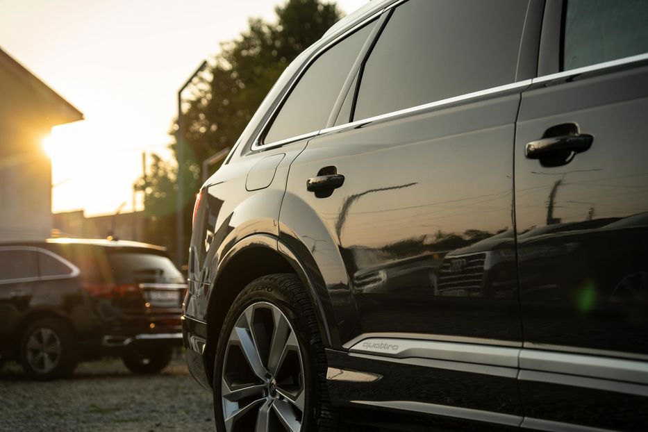 Продам Audi Q7 Premium Plus 2021 года в Черновцах