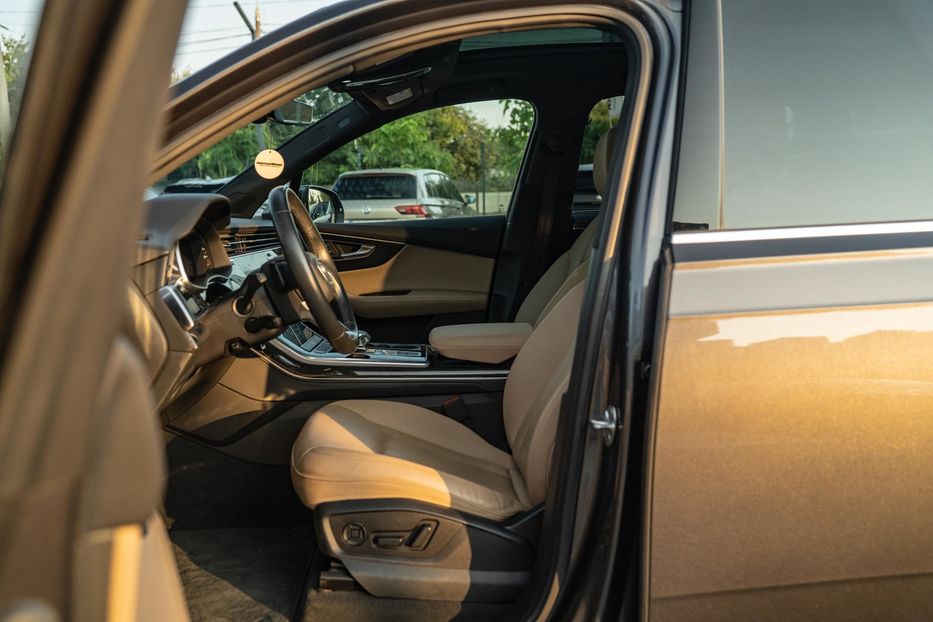 Продам Audi Q7 Premium Plus 2021 года в Черновцах