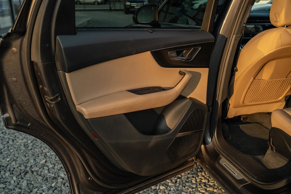 Продам Audi Q7 Premium Plus 2021 года в Черновцах