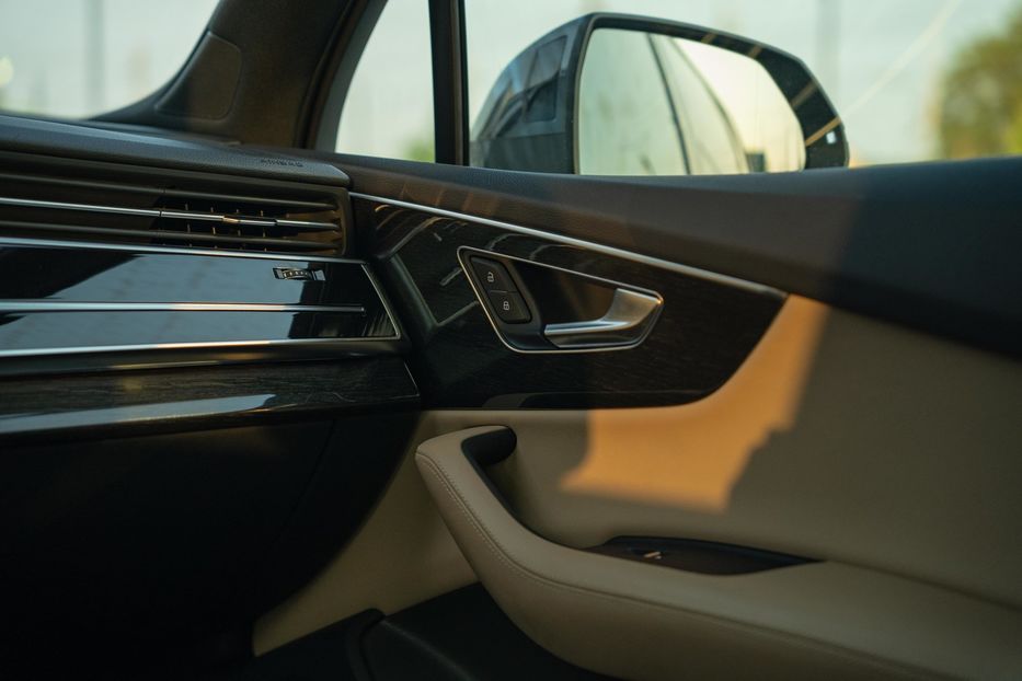 Продам Audi Q7 Premium Plus 2021 года в Черновцах