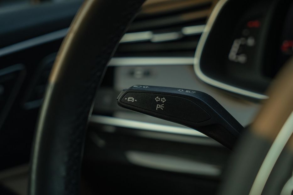 Продам Audi Q7 Premium Plus 2021 года в Черновцах