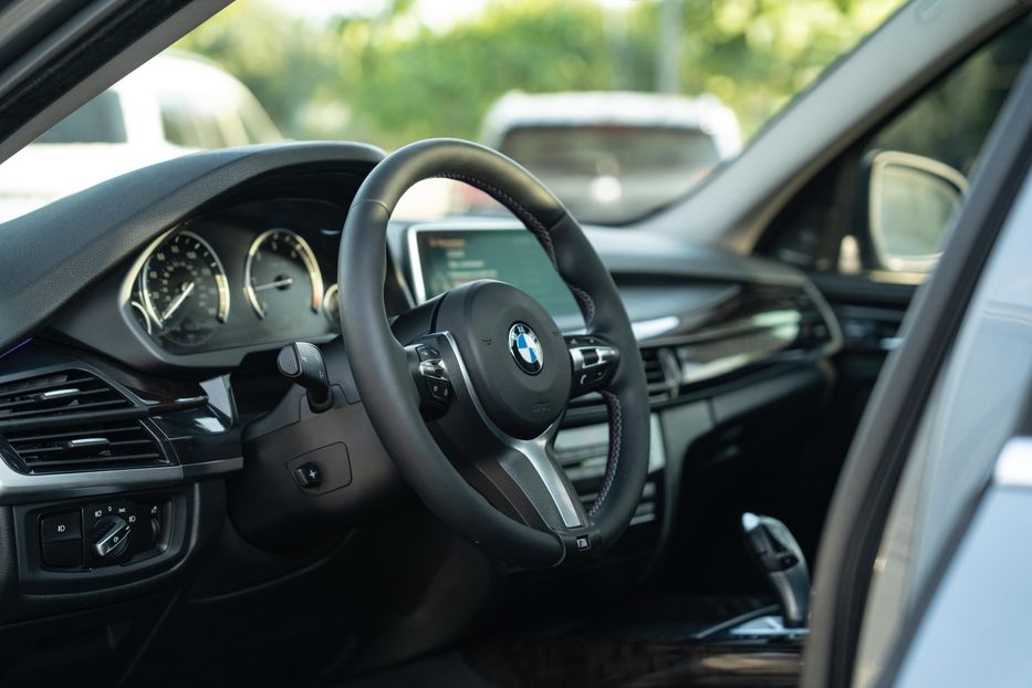 Продам BMW X5 2015 года в Черновцах