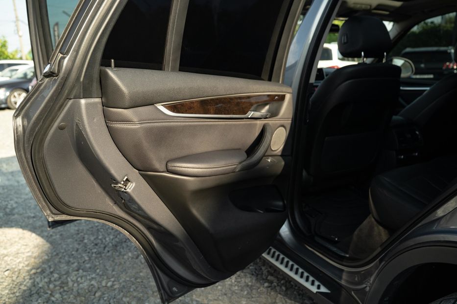 Продам BMW X5 2015 года в Черновцах