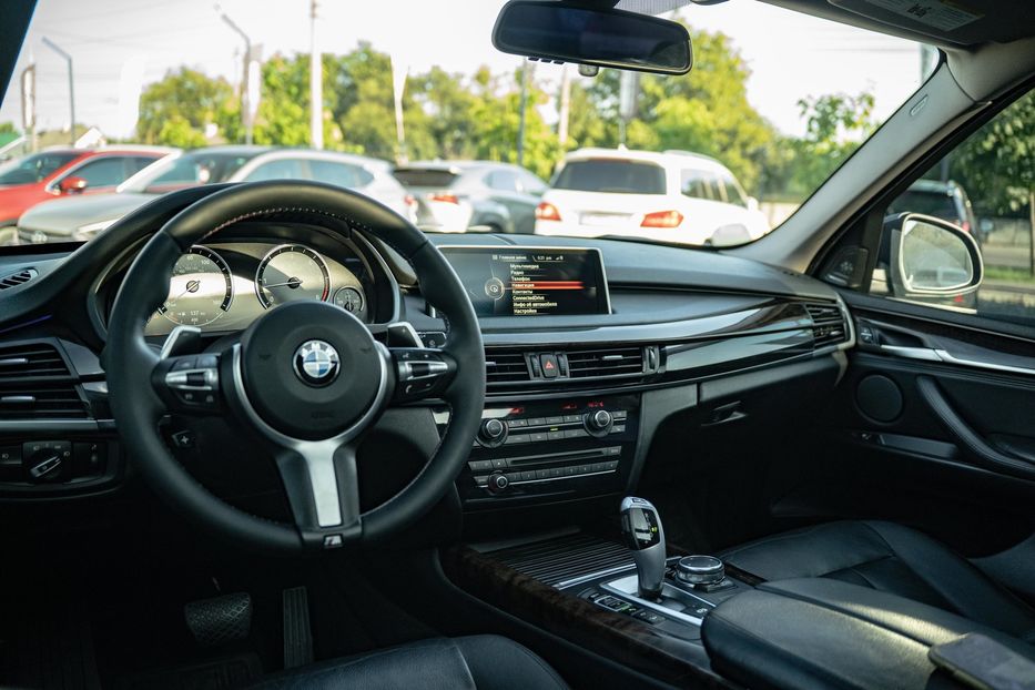 Продам BMW X5 2015 года в Черновцах