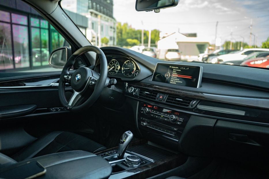 Продам BMW X5 2015 года в Черновцах