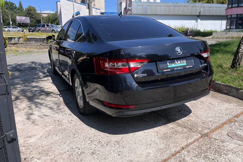 Продам Skoda Superb 2017 года в Черновцах