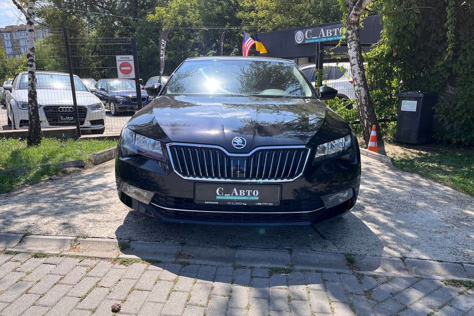 Продам Skoda Superb 2017 года в Черновцах
