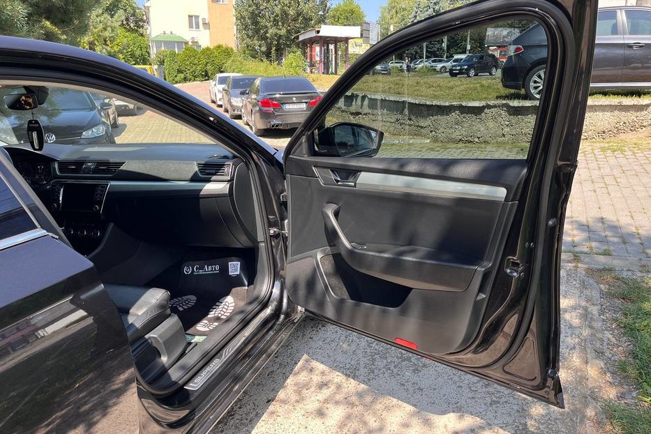 Продам Skoda Superb 2017 года в Черновцах