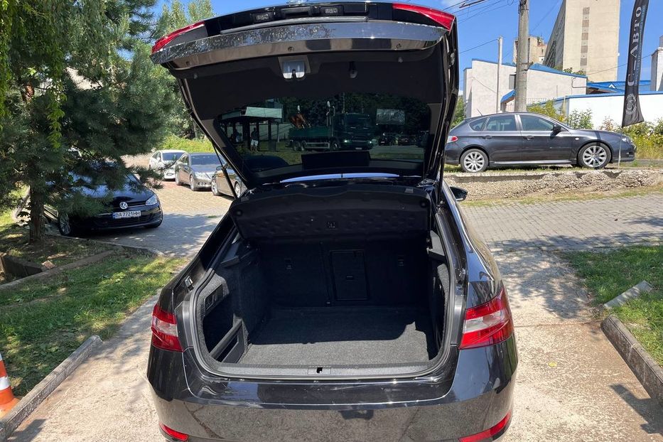 Продам Skoda Superb 2017 года в Черновцах