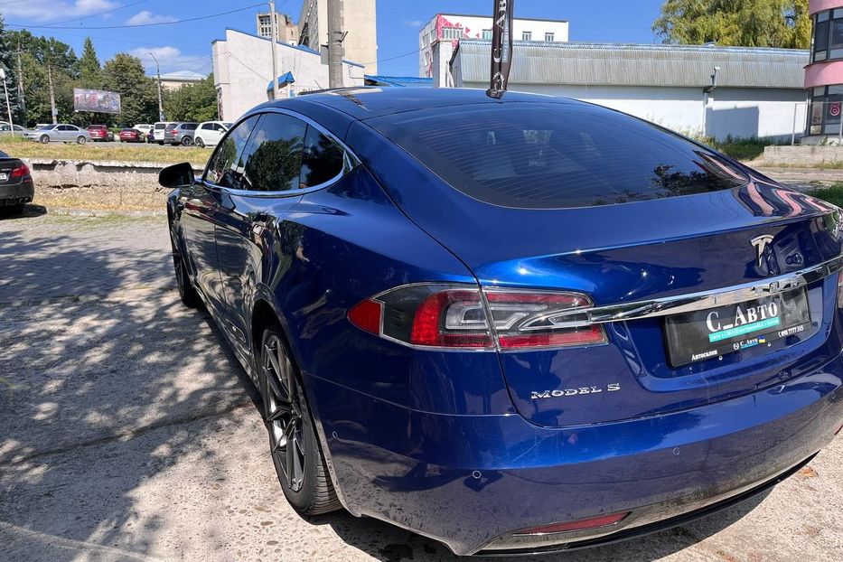 Продам Tesla Model S 2018 года в Черновцах