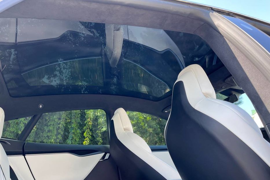 Продам Tesla Model S 2018 года в Черновцах
