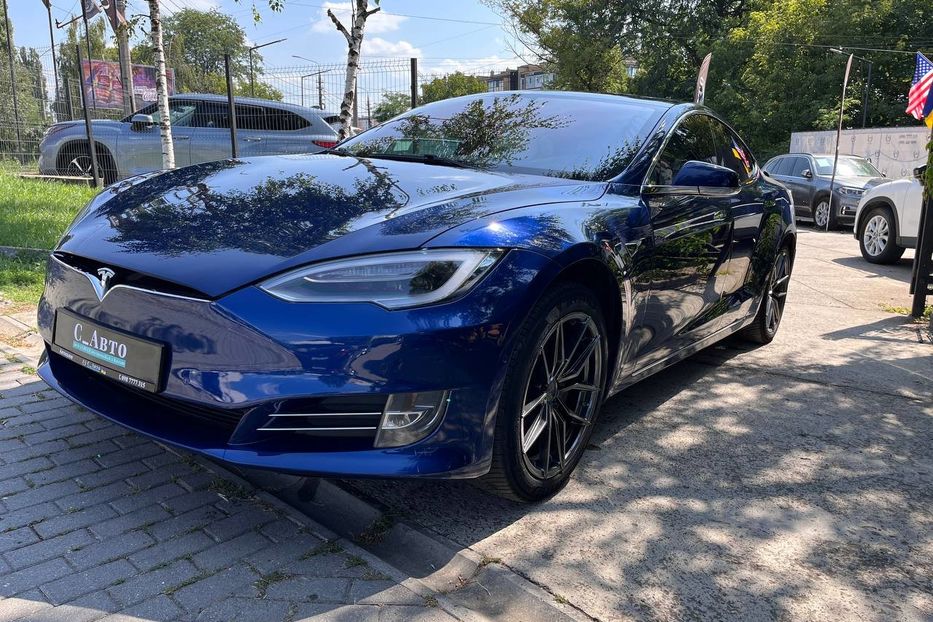 Продам Tesla Model S 2018 года в Черновцах