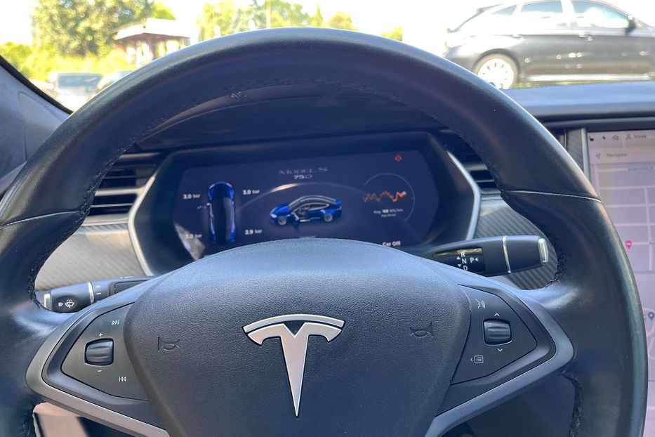 Продам Tesla Model S 2018 года в Черновцах