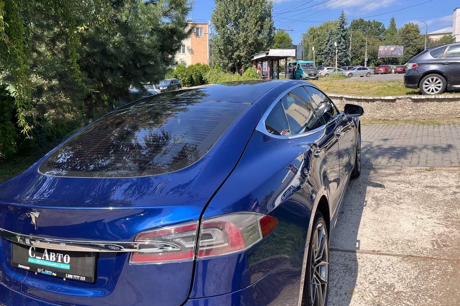 Продам Tesla Model S 2018 года в Черновцах