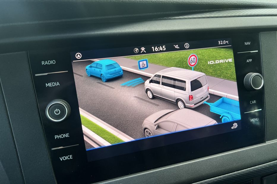 Продам Volkswagen T6 (Transporter) пасс. COMIS 2021 года в г. Умань, Черкасская область