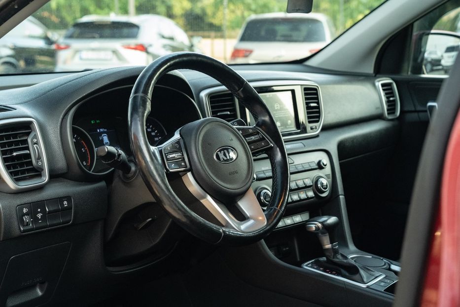 Продам Kia Sportage 2018 года в Черновцах