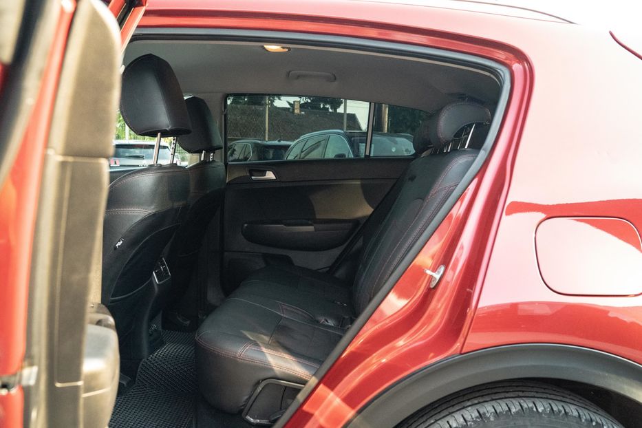 Продам Kia Sportage 2018 года в Черновцах