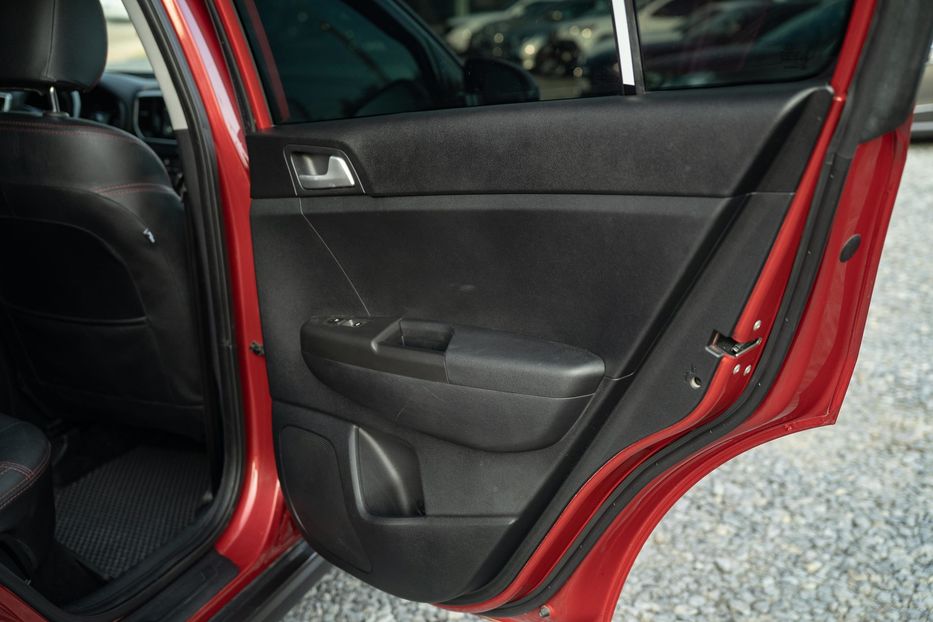 Продам Kia Sportage 2018 года в Черновцах