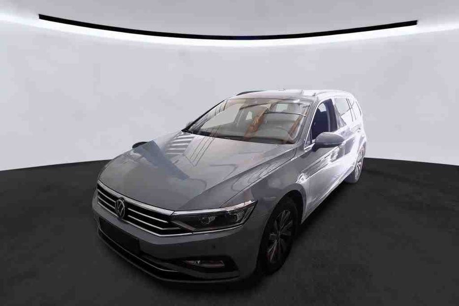 Продам Volkswagen Passat B8 110kw Рідна фарба v8174 2022 года в Луцке