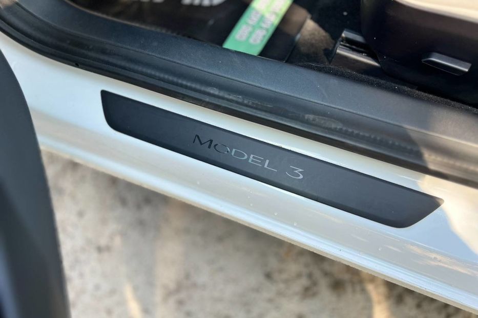 Продам Tesla Model 3 2021 года в Черновцах