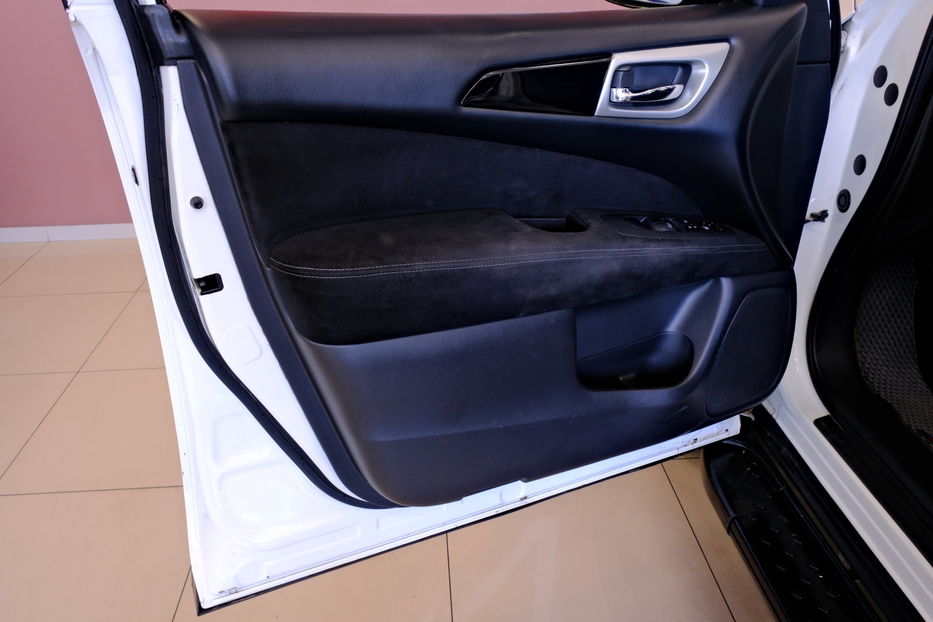 Продам Nissan Pathfinder 2015 года в Одессе