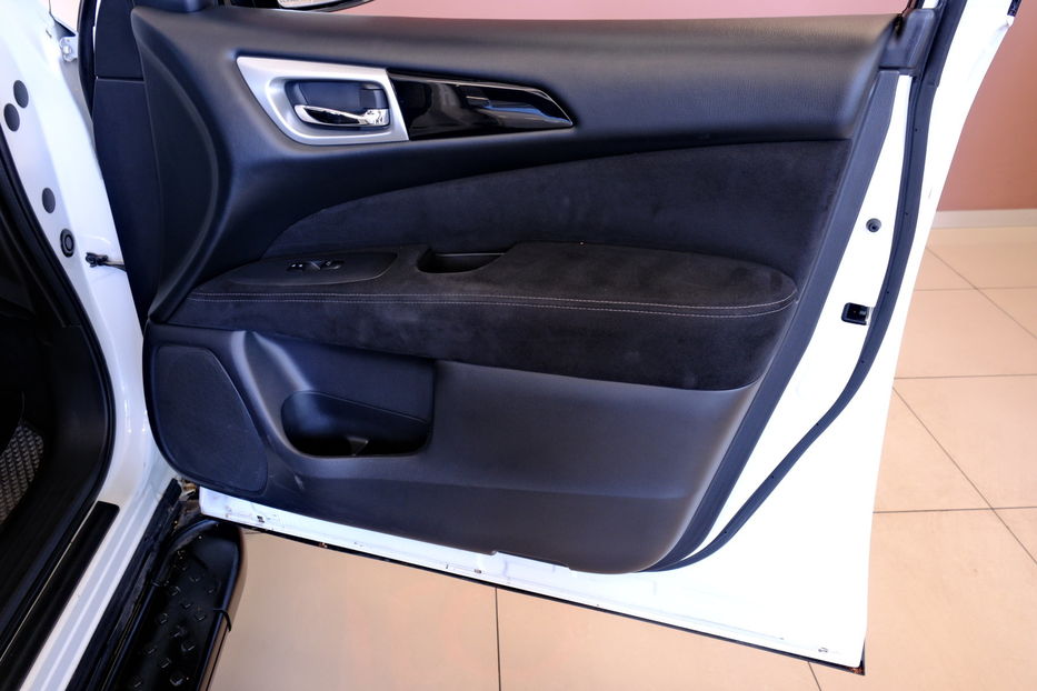 Продам Nissan Pathfinder 2015 года в Одессе