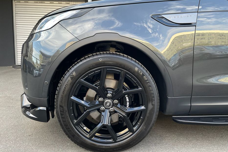 Продам Land Rover Discovery 2018 года в Киеве