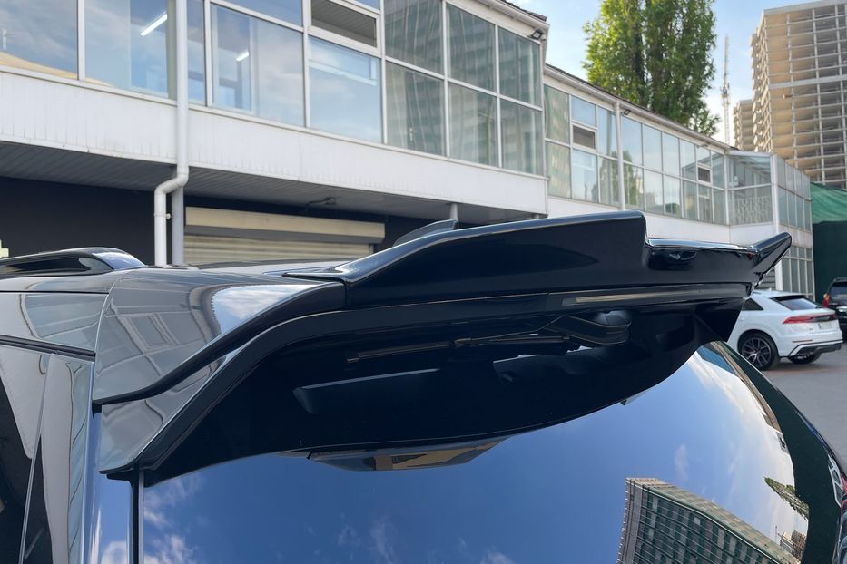 Продам Land Rover Discovery 2018 года в Киеве