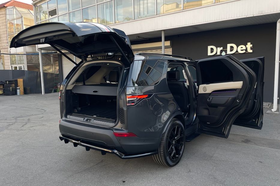 Продам Land Rover Discovery 2018 года в Киеве