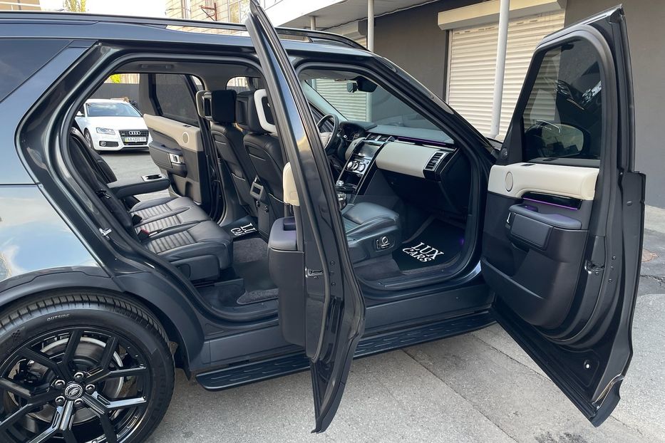 Продам Land Rover Discovery 2018 года в Киеве