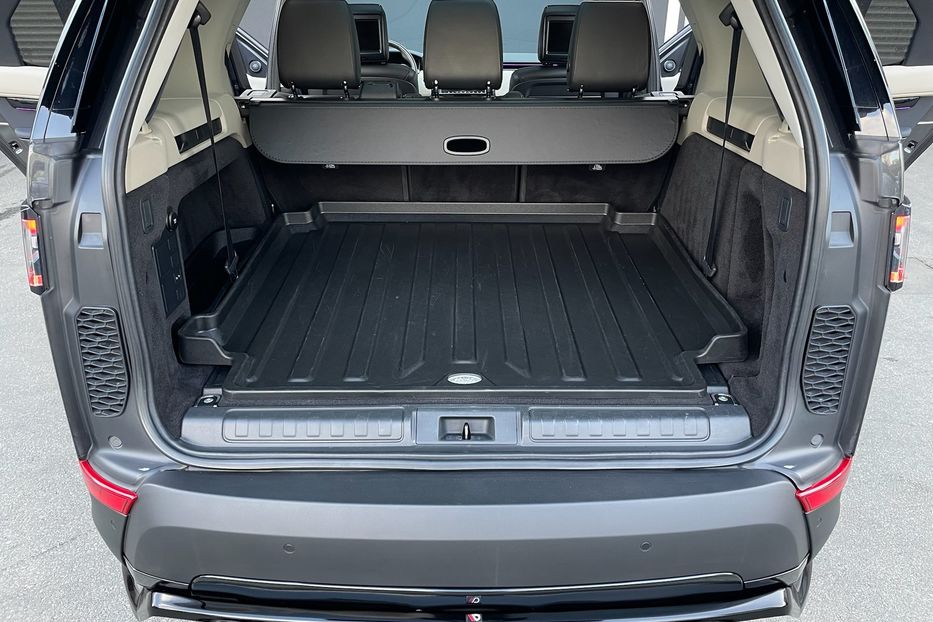 Продам Land Rover Discovery 2018 года в Киеве