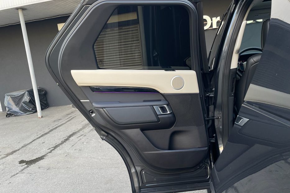 Продам Land Rover Discovery 2018 года в Киеве