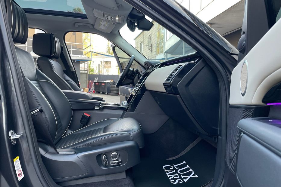 Продам Land Rover Discovery 2018 года в Киеве