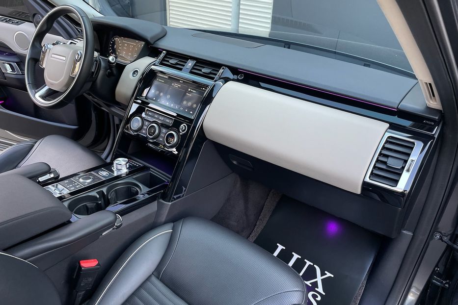 Продам Land Rover Discovery 2018 года в Киеве