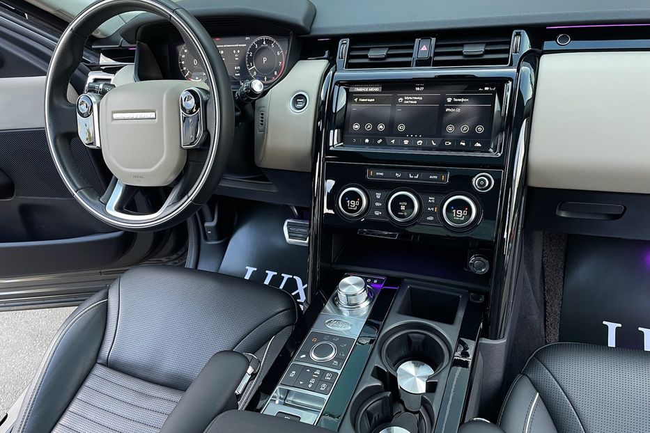 Продам Land Rover Discovery 2018 года в Киеве