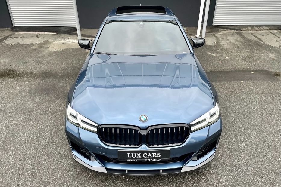 Продам BMW 530 e M package  2022 года в Киеве